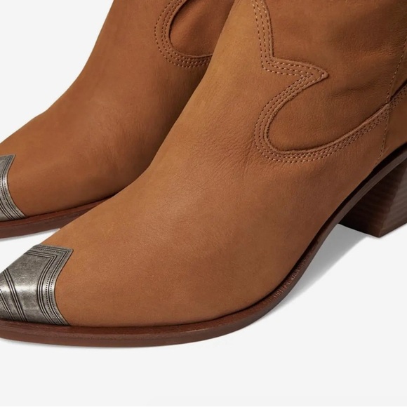 NWB. Dolce Vita Kamryn Women’s Boots - Picture 10 of 13